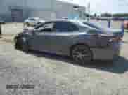 2023 Toyota Camry SE z VIN 4T1T11AK9PU724462, wystawiony jako Copart lot #63586135 z przebiegiem 31 224 mil mil oraz Szkoda całkowita • Salvage title. Historia ofert i sprzedaży dostępna na DreamBid. Obrazek 2.