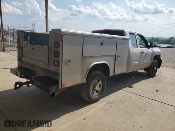 2008 Chevrolet Silverado 3500 с VIN 1GCHK39638E169501, выставлен на аукционе Copart как лот 62502465 с пробегом 312 700 миль миль и Списание • Salvage title. История ставок и продаж доступна на DreamBid. Изображение 3.