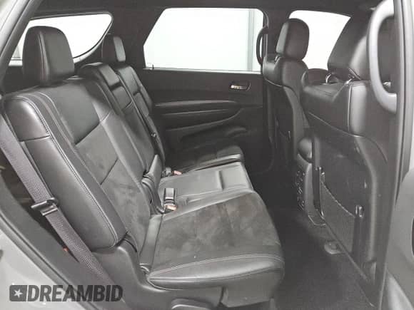 2022 Dodge Durango R/T Plus z VIN 1C4SDJCT6NC223545, wystawiony jako Copart lot #84210335 z przebiegiem 50 847 mil mil oraz Czysty tytuł • Clean title. Historia ofert i sprzedaży dostępna na DreamBid. Obrazek 11.