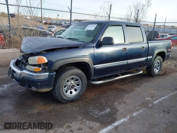 2005 GMC Sierra 1500 SLE with VIN 2GTEK13T651211968, listed as a IAAI auction lot 41049283 with 358,859 mi miles and . Bid and sale history available at DreamBid. Image 20.
