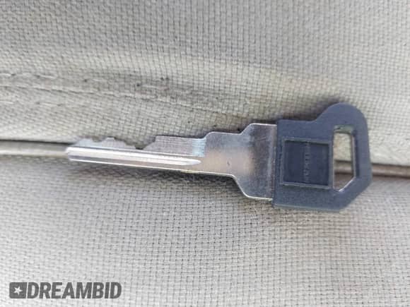 1989 Jeep Wrangler with VIN 2J4FY39T9KJ141247, listed as a IAAI auction lot 42783916 with 165,419 mi miles and . Bid and sale history available at DreamBid. Image 11.