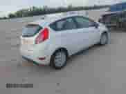 2015 Ford Fiesta S z VIN 3FADP4TJ6FM224426, wystawiony jako IAAI lot #43331277 z przebiegiem 105 943 mil mil oraz . Historia ofert i sprzedaży dostępna na DreamBid. Obrazek 4.