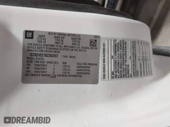 2011 GMC Sierra 1500 SLE with VIN 1GTR2VE31BZ382037, listed as a IAAI auction lot 43113439 with Not provided miles and . Bid and sale history available at DreamBid. Image 9.
