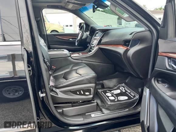 2016 Cadillac Escalade ESV Premium Collection с VIN 1GYS4JKJ6GR111807, выставлен на аукционе Copart как лот 63006475 с пробегом 137 415 миль миль и Чистый • Clean title. История ставок и продаж доступна на DreamBid. Изображение 5.