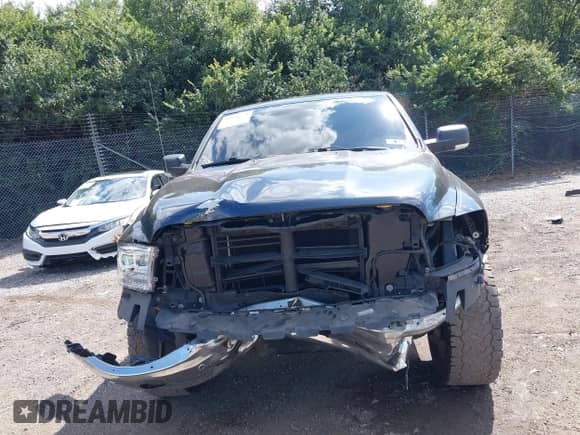 2017 Ram 1500 Big Horn z VIN 1C6RR7LT8HS774726, wystawiony jako IAAI lot #43191573 z przebiegiem 128 916 mil mil oraz . Historia ofert i sprzedaży dostępna na DreamBid. Obrazek 13.