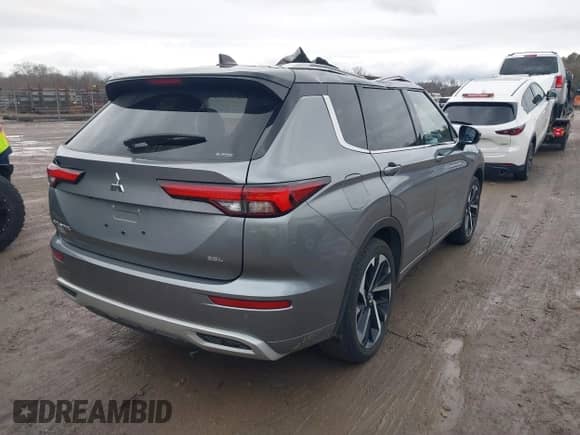 2023 Mitsubishi Outlander SEL z VIN JA4J4VA87PZ044314, wystawiony jako IAAI lot #41259803 z przebiegiem 31 927 mil mil oraz . Historia ofert i sprzedaży dostępna na DreamBid. Obrazek 4.