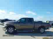 2018 Ram 1500 Tradesman z VIN 1C6RR6FT1JS305277, wystawiony jako IAAI lot #42337172 z przebiegiem 115 307 mil mil oraz . Historia ofert i sprzedaży dostępna na DreamBid. Obrazek 14.