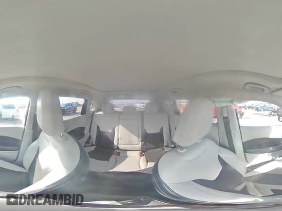 2019 Jeep Compass Latitude z VIN 3C4NJCBB5KT636714, wystawiony jako Copart lot #64874635 z przebiegiem Nie podano mil oraz Szkoda całkowita • Salvage title. Historia ofert i sprzedaży dostępna na DreamBid. Obrazek 15.