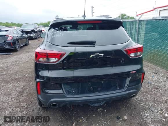 2022 Chevrolet TrailBlazer RS z VIN KL79MUSL5NB040464, wystawiony jako IAAI lot #42360730 z przebiegiem 56 403 mil mil oraz . Historia ofert i sprzedaży dostępna na DreamBid. Obrazek 17.