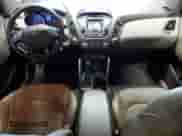 2015 Hyundai Tucson SE с VIN KM8JUCAG7FU052065, выставлен на аукционе Copart как лот 69374545 с пробегом 84 101 миль миль и Списание • Salvage title. История ставок и продаж доступна на DreamBid. Изображение 8.