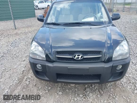 2008 Hyundai Tucson SE with VIN KM8JN72D28U827254, listed as a IAAI auction lot 42746223 with 78,466 mi miles and . Bid and sale history available at DreamBid. Image 13.