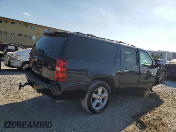 2008 Chevrolet Suburban LTZ z VIN 1GNFK16Y48R146861, wystawiony jako Copart lot #49064675 z przebiegiem 256 176 mil mil oraz Szkoda całkowita • Salvage title. Historia ofert i sprzedaży dostępna na DreamBid. Obrazek 3.