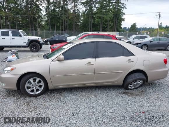2006 Toyota Camry STD with VIN 4T1BE30K96U151672, listed as a IAAI auction lot 42912051 with 187,434 mi miles and . Bid and sale history available at DreamBid. Image 14.
