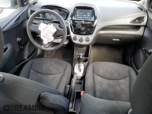 2017 Chevrolet Spark LS z VIN KL8CB6SA8HC719788, wystawiony jako Copart lot #85197345 z przebiegiem 134 660 mil mil oraz Szkoda całkowita • Salvage title. Historia ofert i sprzedaży dostępna na DreamBid. Obrazek 8.