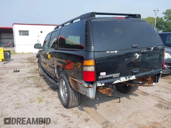 2006 Chevrolet Suburban LS z VIN 3GNFK16Z36G217263, wystawiony jako IAAI lot #42877188 z przebiegiem 266 037 mil mil oraz . Historia ofert i sprzedaży dostępna na DreamBid. Obrazek 3.