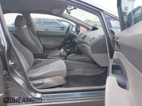 2011 Honda Civic with VIN 19XFA1E37BE015377, listed as a IAAI auction lot 42490526 with 329,430 mi miles and . Bid and sale history available at DreamBid. Image 5.