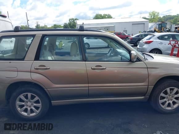 2008 Subaru Forester X with VIN JF1SG65638H724773, listed as a IAAI auction lot 43086167 with 192,291 mi miles and . Bid and sale history available at DreamBid. Image 13.