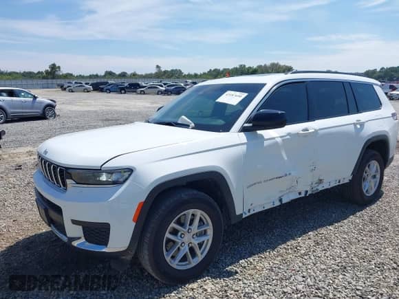 2025 Jeep Grand Cherokee Altitude X z VIN 1C4RJJAG5S8631580, wystawiony jako IAAI lot #43187690 z przebiegiem 14 194 mil mil oraz . Historia ofert i sprzedaży dostępna na DreamBid. Obrazek 6.
