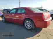 2006 Chrysler 300 C z VIN 2C3KA63H26H455628, wystawiony jako Copart lot #87068635 z przebiegiem 166 998 mil mil oraz Szkoda całkowita • Salvage title. Historia ofert i sprzedaży dostępna na DreamBid. Obrazek 2.