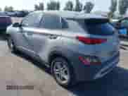 2022 Hyundai Kona SE с VIN KM8K22AB6NU866781, выставлен на аукционе IAAI как лот 42515913 с пробегом 43 571 миль миль и . История ставок и продаж доступна на DreamBid. Изображение 3.