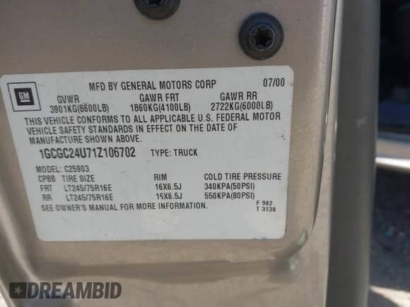 2001 Chevrolet Silverado 2500 with VIN 1GCGC24U71Z106702, listed as a IAAI auction lot 42088956 with 251,696 mi miles and . Bid and sale history available at DreamBid. Image 9.