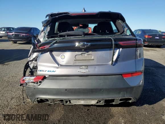 2023 Chevrolet Bolt EUV LT с VIN 1G1FY6S09P4131247, выставлен на аукционе Copart как лот 86140325 с пробегом 68 815 миль миль и Списание • Salvage title. История ставок и продаж доступна на DreamBid. Изображение 6.