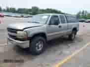 2002 Chevrolet Silverado 2500HD LT с VIN 1GCHK29172E158362, выставлен на аукционе IAAI как лот 42862931 с пробегом 261 133 миль миль и . История ставок и продаж доступна на DreamBid. Изображение 2.