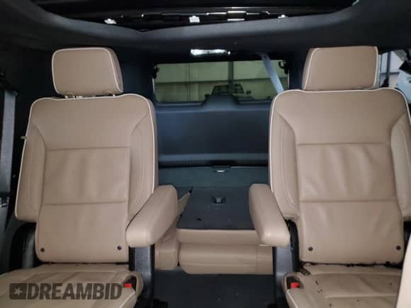 2024 Chevrolet Tahoe Premier с VIN 1GNSKSKD8RR247989, выставлен на аукционе Copart как лот 86144094 с пробегом 9 547 миль миль и Списание • Salvage title. История ставок и продаж доступна на DreamBid. Изображение 10.