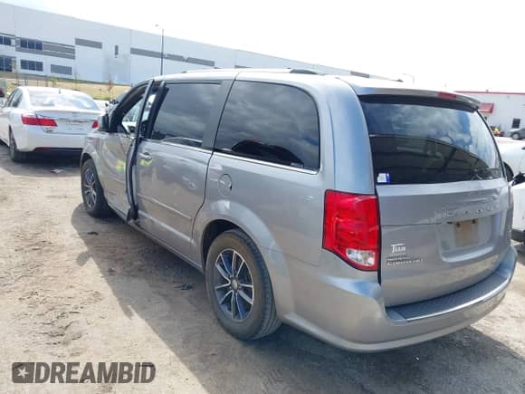2017 Dodge Grand Caravan SXT z VIN 2C4RDGCG4HR672450, wystawiony jako IAAI lot #43300631 z przebiegiem 190 627 mil mil oraz . Historia ofert i sprzedaży dostępna na DreamBid. Obrazek 3.