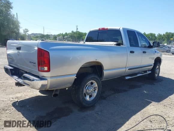 2006 Dodge 2500 ST z VIN 1D7KS28C26J223534, wystawiony jako IAAI lot #42642338 z przebiegiem 137 742 mil mil oraz . Historia ofert i sprzedaży dostępna na DreamBid. Obrazek 4.