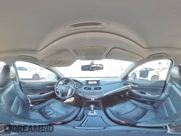 2008 Honda Accord EX-L с VIN JHMCP26818C040663, выставлен на аукционе Copart как лот 70358635 с пробегом 282 693 миль миль и Списание • Salvage title. История ставок и продаж доступна на DreamBid. Изображение 14.