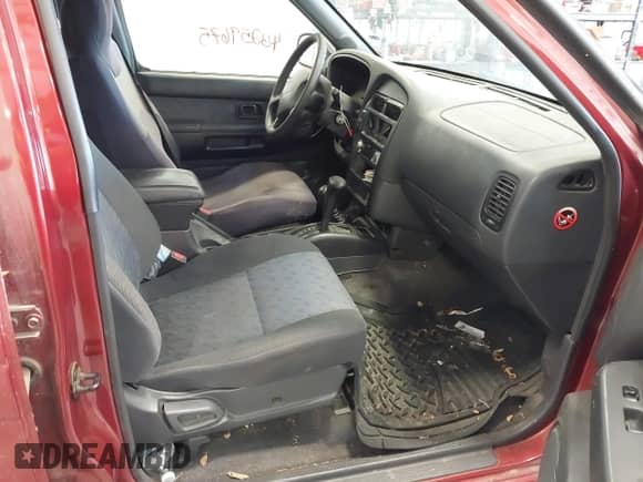 1997 Nissan Pathfinder XE with VIN JN8AR05Y7VW157445, listed as a IAAI auction lot 43259675 with 197,348 mi miles and . Bid and sale history available at DreamBid. Image 5.