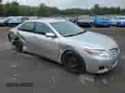 2011 Toyota Camry LE с VIN 4T4BF3EK7BR148386, выставлен на аукционе Copart как лот 80126085 с пробегом 79 882 миль миль и Списание • Salvage title. История ставок и продаж доступна на DreamBid. Изображение 4.