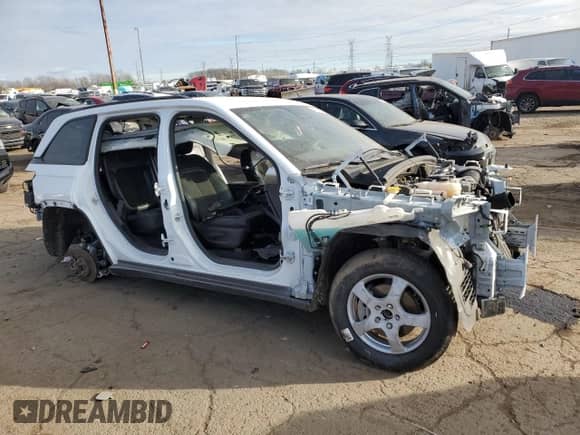 2022 Jeep Grand Cherokee Altitude with VIN 1C4RJHAG2N8606780, listed as a Copart auction lot 83942844 with Not provided miles and Non repairable. Bid and sale history available at DreamBid. Image 4.