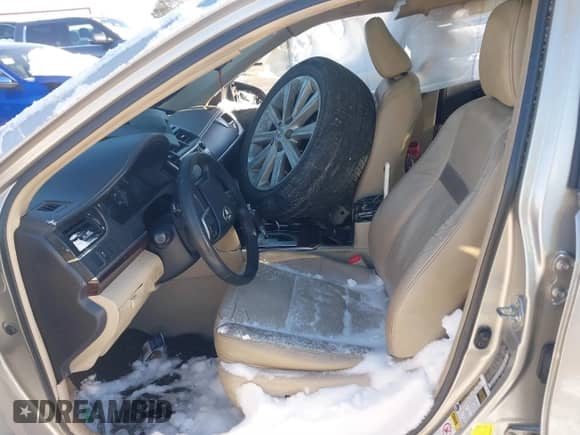 2014 Toyota Camry SE with VIN 4T1BK1FK6EU026342, listed as a IAAI auction lot 41246628 with 142,586 mi miles and . Bid and sale history available at DreamBid. Image 5.