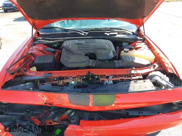 2021 Dodge Challenger SXT z VIN 2C3CDZGG0MH614366, wystawiony jako IAAI lot #43228762 z przebiegiem 47 728 mil mil oraz . Historia ofert i sprzedaży dostępna na DreamBid. Obrazek 10.