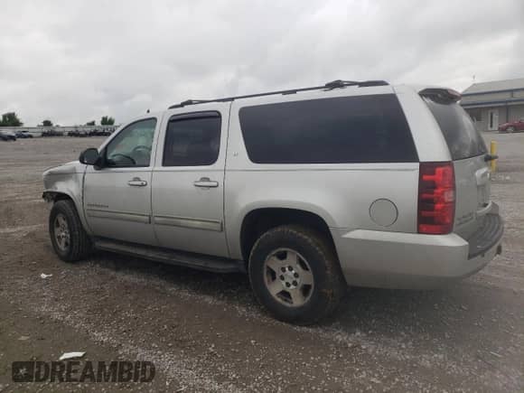 2010 Chevrolet Suburban LT z VIN 1GNUCJE02AR212104, wystawiony jako Copart lot #58766835 z przebiegiem 179 218 mil mil oraz Szkoda całkowita • Salvage title. Historia ofert i sprzedaży dostępna na DreamBid. Obrazek 2.