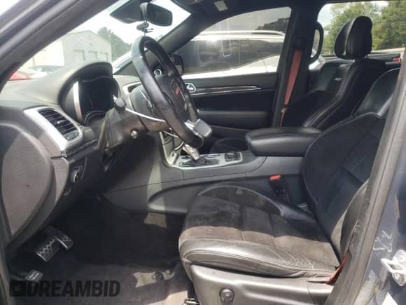 2018 Jeep Grand Cherokee SRT с VIN 1C4RJFDJ7JC236283, выставлен на аукционе Copart как лот 66556534 с пробегом 102 319 миль миль и Списание • Salvage title. История ставок и продаж доступна на DreamBid. Изображение 7.