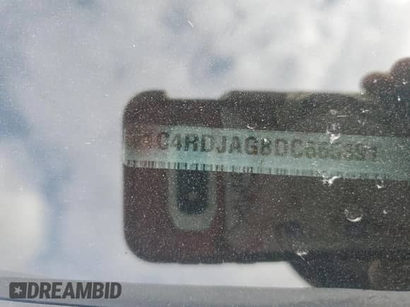 2013 Dodge Durango SXT z VIN 1C4RDJAG8DC665391, wystawiony jako Copart lot #82091615 z przebiegiem 217 229 mil mil oraz Czysty tytuł • Clean title. Historia ofert i sprzedaży dostępna na DreamBid. Obrazek 12.