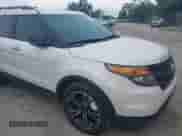 2014 Ford Explorer Sport z VIN 1FM5K8GT5EGC14491, wystawiony jako IAAI lot #43421970 z przebiegiem 131 192 mil mil oraz . Historia ofert i sprzedaży dostępna na DreamBid. Obrazek 6.