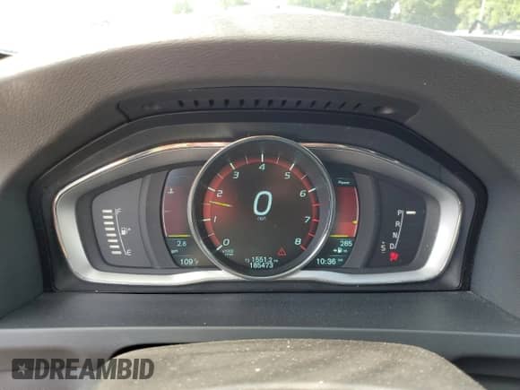 2014 Volvo S60 T6 with VIN YV1902FH9E2289403, listed as a Copart auction lot 62360975 with 185,473 mi miles and Salvage title. Bid and sale history available at DreamBid. Image 9.
