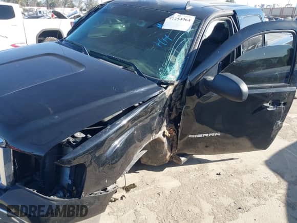 2013 GMC Sierra 1500 with VIN 3GTP1VE74DG211945, listed as a IAAI auction lot 41254964 with 80,909 mi miles and . Bid and sale history available at DreamBid. Image 6.