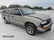 2003 Chevrolet S-10 LS с VIN 1GCCS19HX38288797, выставлен на аукционе Copart как лот 78170374 с пробегом 248 005 миль миль и Списание • Salvage title. История ставок и продаж доступна на DreamBid. Изображение 4.