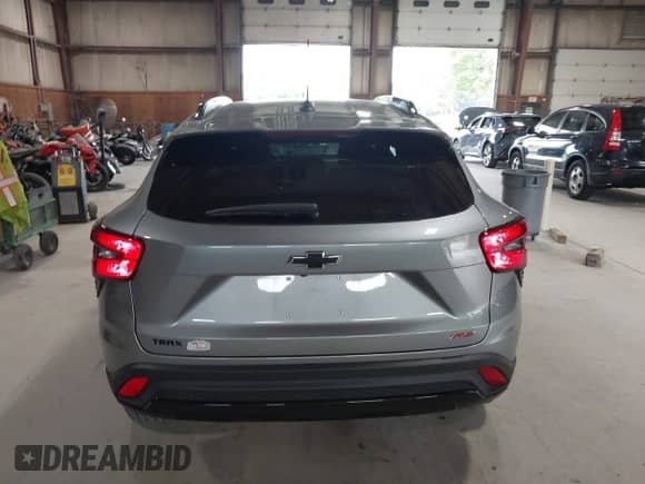 2025 Chevrolet Trax 2RS with VIN KL77LJEP4SC095601, listed as a IAAI auction lot 43092856 with 11,824 mi miles and . Bid and sale history available at DreamBid. Image 17.