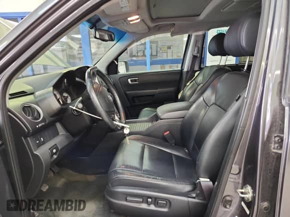 2015 Honda Pilot Touring with VIN 5FNYF4H92FB033605, listed as a Copart auction lot 87308465 with 49,480 mi miles and Salvage title. Bid and sale history available at DreamBid. Image 7.