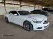 2017 Ford Mustang GT z VIN 1FA6P8CF8H5320031, wystawiony jako Copart lot #84209545 z przebiegiem 71 189 mil mil oraz Szkoda całkowita • Salvage title. Historia ofert i sprzedaży dostępna na DreamBid. Obrazek 4.