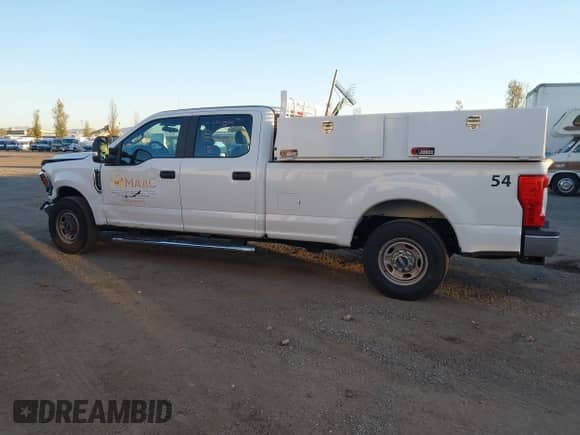 2019 Ford F-250 XL with VIN 1FT7W2A69KED53077, listed as a IAAI auction lot 40785535 with 47,928 mi miles and . Bid and sale history available at DreamBid. Image 14.