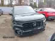 2025 Honda Pilot Black Edition с VIN 5FNYG1H92SB023629, выставлен на аукционе IAAI как лот 40957146 с пробегом 2 992 миль миль и . История ставок и продаж доступна на DreamBid. Изображение 6.