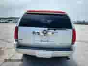 2010 Cadillac Escalade Premium z VIN 1GYUKCEF2AR273099, wystawiony jako Copart lot #64693055 z przebiegiem 142 160 mil mil oraz Szkoda całkowita • Salvage title. Historia ofert i sprzedaży dostępna na DreamBid. Obrazek 6.