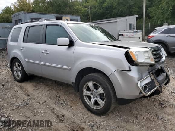 2015 Honda Pilot EX с VIN 5FNYF4H41FB042557, выставлен на аукционе Copart как лот 82112235 с пробегом 156 530 миль миль и Списание • Salvage title. История ставок и продаж доступна на DreamBid. Изображение 4.